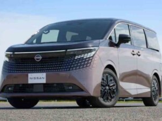 A Nissan 15 év után bemutatta az Elgrand kisbusz új generációját