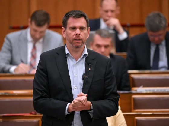 Belső ellenőrzést rendelt el a minisztériumnál Vitézy a Lázárinfók finanszírozása miatt