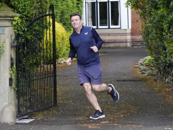 Ismerje meg Andy Burnhamet, Nagy-Britannia új miniszterelnökét