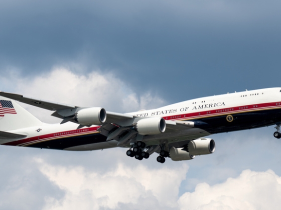 Baj van Donald Trump új különgépével, visszakerül a szerelőhangárba a katari Air Force One