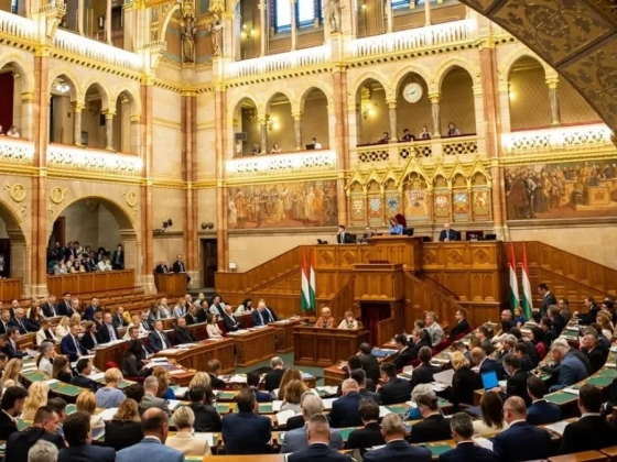 Az Országgyűlés elfogadhatja az iskolakezdési támogatás bevezetéséről szóló törvénymódosítást