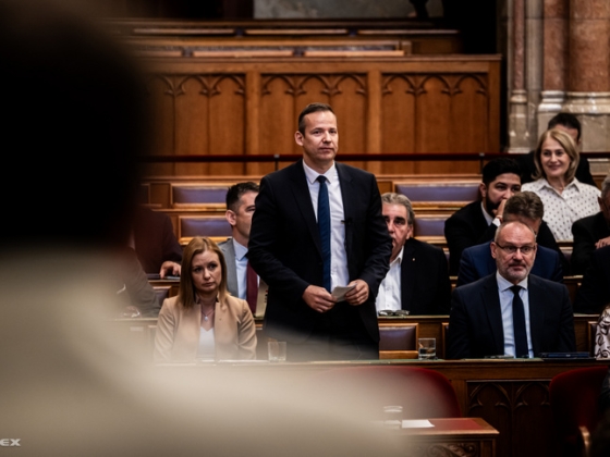 Toroczkai László: „Miről beszélsz” – mondja nekem miniszterelnök úr, hát olvassa el