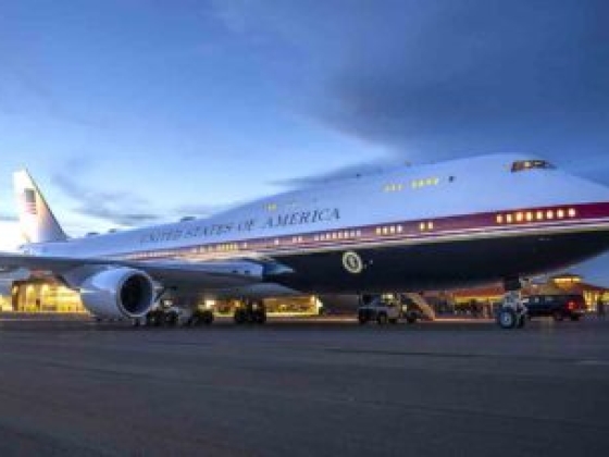 Trump szerint a Katar által adományozott Air Force One-t továbbfejlesztik védelmi rendszereinek megerősítése érdekében
