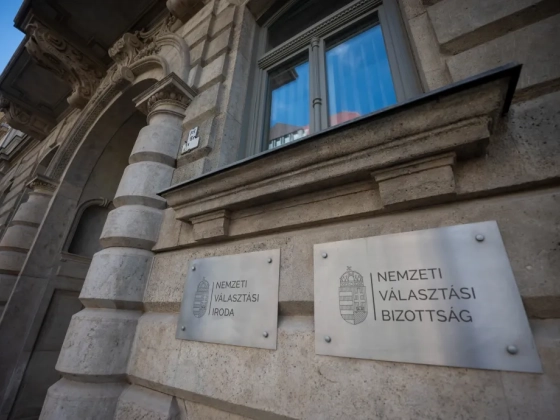 Akár népszavazás is lehet belőle, hogy a demokrácia napja legyen-e április 12