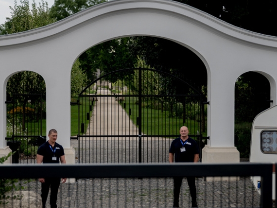 Rejtélyes videót tett közzé Gajdos László a hatvanpusztai zebrák ügyében