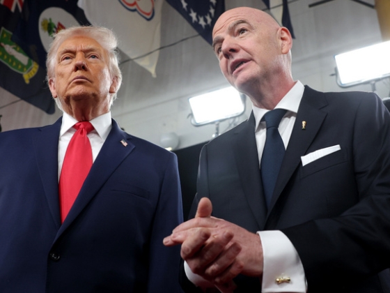 Donald Trump a cimborájának adná oda a világ egyik legbefolyásosabb vezetői pozícióját