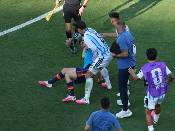 Gavi szerint nem kellene eltiltani a vb-döntő után lökdösődő argentin játékost