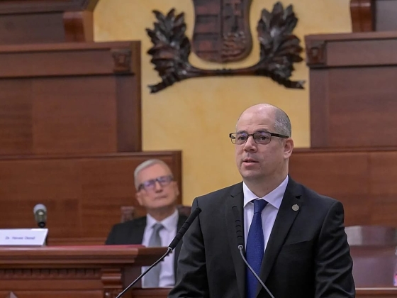 A magyar ügyész a magyar politikai győzelme miatti nyomásra lemond