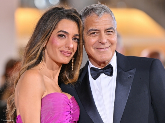 Amal Clooney ruháján pörög az internet, aki úgy fest, mintha a Frédi és Béniből lépett volna elő