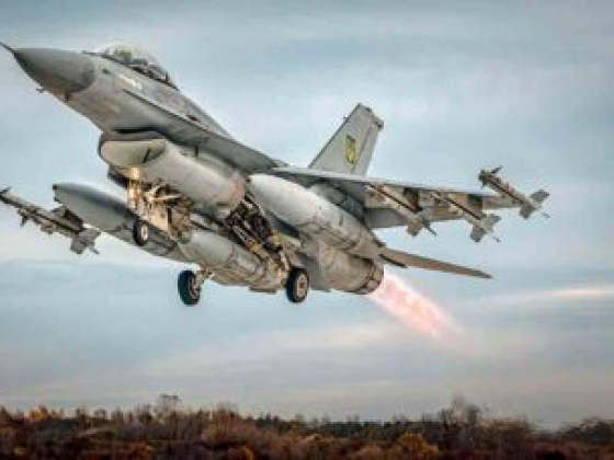 Ukrán F-16-os először lőtt le orosz vadászgépet légi összecsapásban