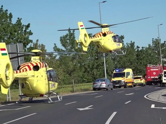 Halálos frontális karambol volt Sárvárnál, három mentőhelikoptert is riasztottak