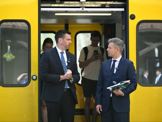 Modernebb és gyorsabb járatok vidéken, BZ-ket leváltó akkus motorvonatok, két új metrómegálló Magyar és Vitézy 3550 milliárdos vasúti tervében