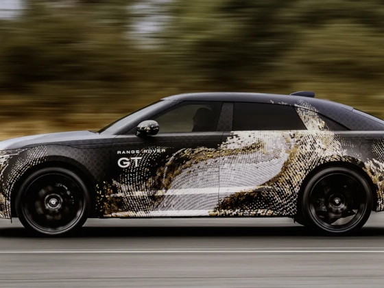 Elektromos szabadidő-kupéval bővíti a választékát a Range Rover