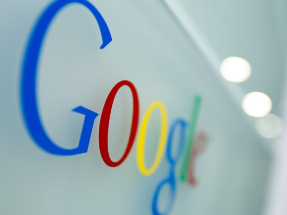 Brüsszel 890 millió eurós bírságot szabott ki a Google-ra annak ellenére, hogy új amerikai vámok fenyegetik