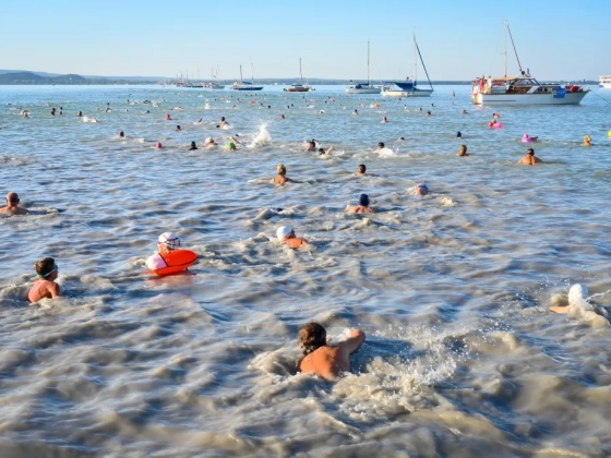 Ezen a hétvégén is elmarad a Balaton-átúszás