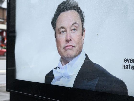 „Élvezzük az utat” – mondja Elon Musk, miközben a mesterséges intelligencia félelmei egyre nőnek