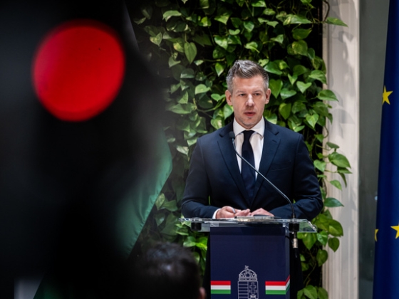 Magyar Péter: Üzemanyaghiány lehet, ha beindul a benzinturizmus