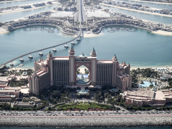 Dubaj fizetne is azoknak a lakosoknak, akik az ismerőseiket a városba csábítják nyaralni, csak jöjjenek már a turisták