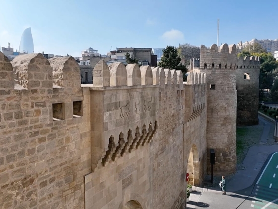 Hogyan őrzi meg Baku óvárosa a történelmet, miközben átöleli a jövőt