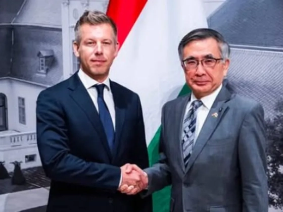 Magyar Péter a Suzuki vezetőjével tárgyalt a jövőbeli beruházásokról
