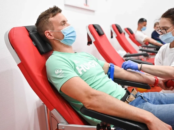 Veszélybe kerülhet a hazai betegellátás: visszaesett a véradók száma