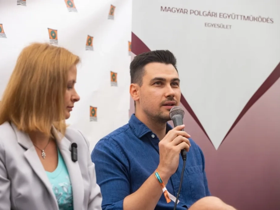 A volt megafonos Szűcs Gábor szerint a közösségi média szellemi és erkölcsi kútmérgezést követett el