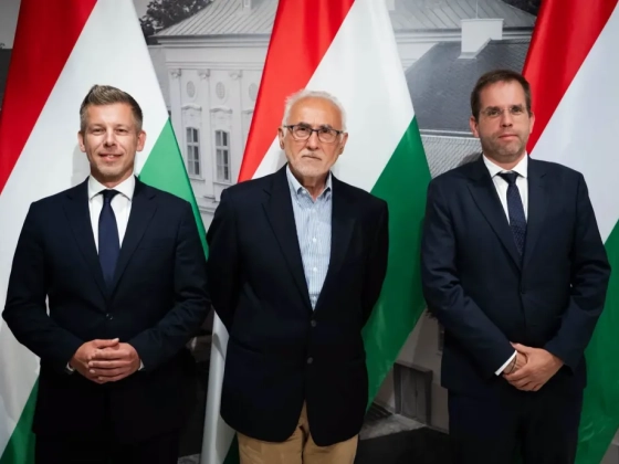 Romsics Ignáccal találkozott Magyar Péter