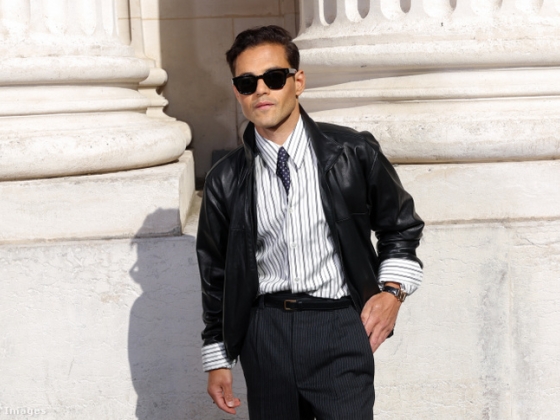 Alig lehet megkülönböztetni őket, Rami Malek és ikertestvére együtt sétált Londonban