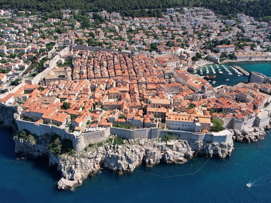 „Tiszteld a várost”: Dubrovnik hogyan kezeli a túlturizmust anélkül, hogy elveszítené varázsát