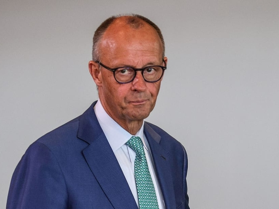 Elkötelezettség, búcsú, elutasítás: politikai bohózat az új szövetségi közlekedési miniszter körül