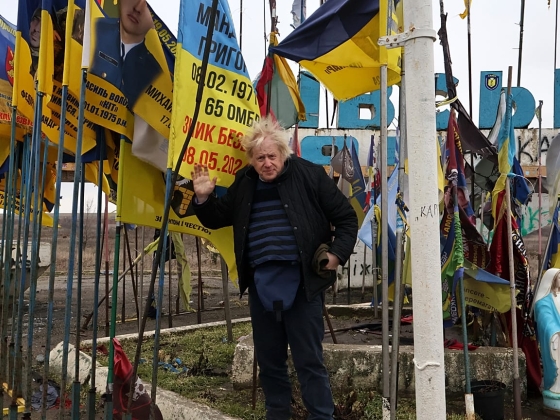 Tények ellenőrzése: Újra előkerülnek az állítások, hogy Boris Johnson volt brit miniszterelnök kenőpénzért szabotálta az ukrán békemegállapodást