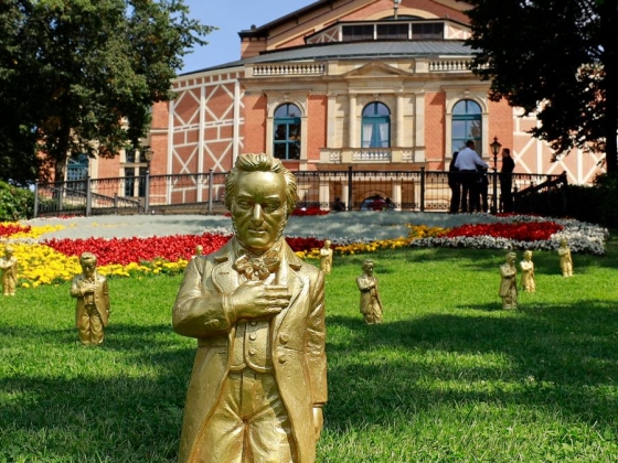 A Bayreuthi Fesztivál 150 éves csúcsa és mélypontja
