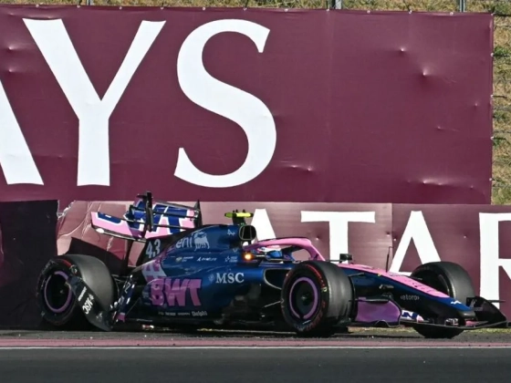 Baleset a Magyar Nagydíjon: összetörte az autóját az F1-es sztárpilóta – videó