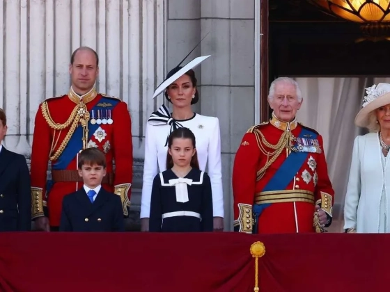 Az iráni hadsereg példátlan fenyegetést küldött a brit királyi családnak