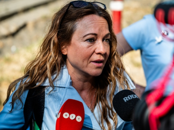 „Kiválóan indul a Fidesz megújulása” – pedofília miatt elítélt tanárt szúrt ki Tusványoson Szabó Tímea