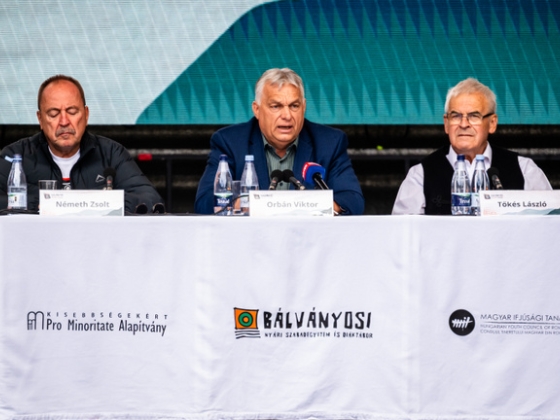 Orbán Viktor elnézést kért mindenkitől, belátta, hogy hibázott