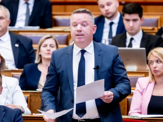Pósfai Gábor: Másfél milliárdos „Mándoki koncertre” kapott megbízást a Lounge-cégcsoport