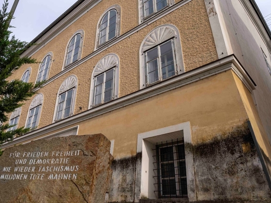 Legfontosabb lelet Hitler szülőhelyén: csont tömegsírokhoz vezet