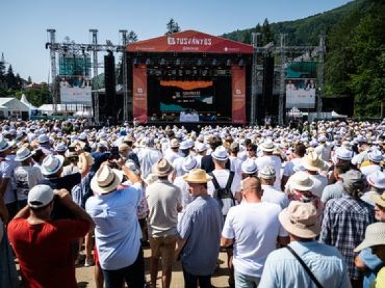 Bukott maffiafőnök: Magyar Péter megköszönte Orbán bölcsességét, majd csodás hétvégét kívánt