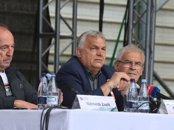 „Felesleges vele foglalkozni” – írta Magyar Péter, miközben éppen Orbán Viktorról posztolt