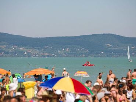Kifogták, akik most nyaralnak a Balatonnál: ilyen lett a víz