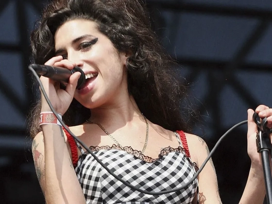 Így nézne ki most Amy Winehouse a mesterséges intelligencia szerint