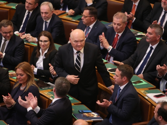 „Ebben a színjátékban a Fidesz nem vesz részt” – a párt szerint illegitim az alkotmánybíró-választás