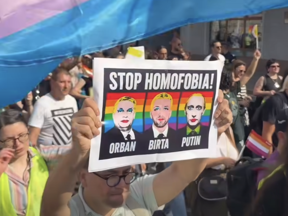 Körülbelül kétszázan vettek részt Nagyváradon az önkormányzat által nem engedélyezett Pride-on