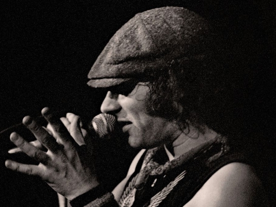 Ezen a napon jelent meg minden idők legsikeresebb hard rock albuma
