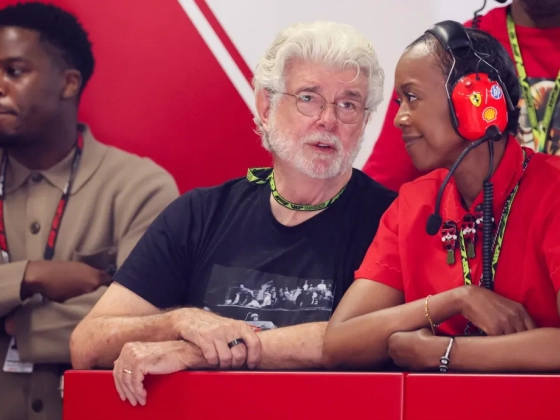 Beugrott a Ferrarihoz a Forma-1-re Magyarországra érkező George Lucas