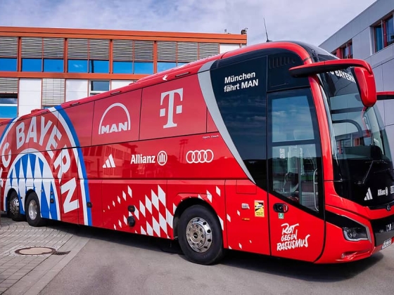 Új csapatbusz az FC Bayernnek: A futballszakemberek egy 520 lóerős MAN-nal utaznak a meccsekre