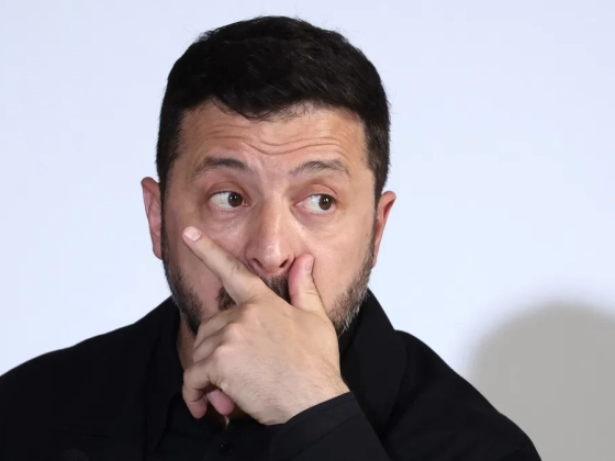 Nyomás alatt döntött Zelenszkij, végül saját befolyása gyengült a hadseregben