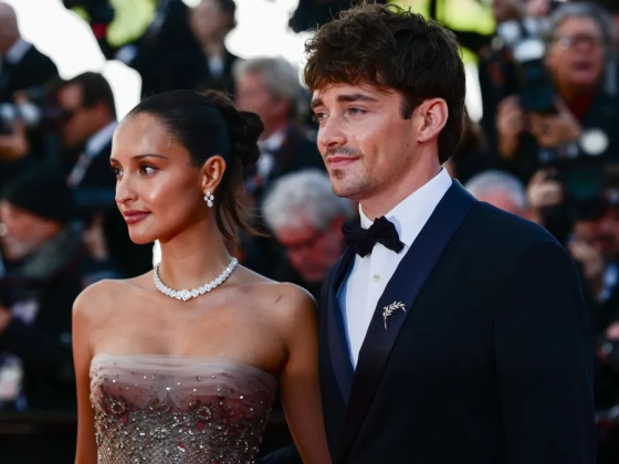 Mindenki őt nézte, Charles Leclerc felesége óriási figyelmet keltett a Magyar Nagydíjon