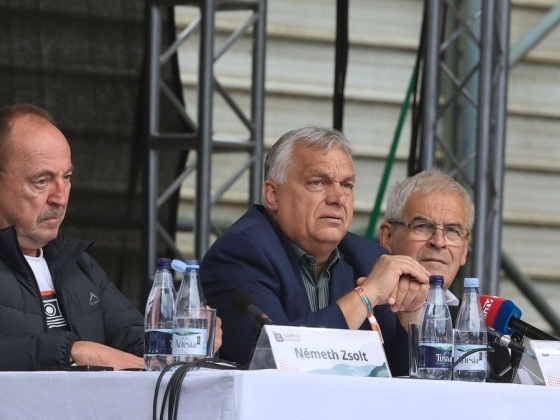 Orbán Viktor Tusványoson is kiállt Hajdu János mellett